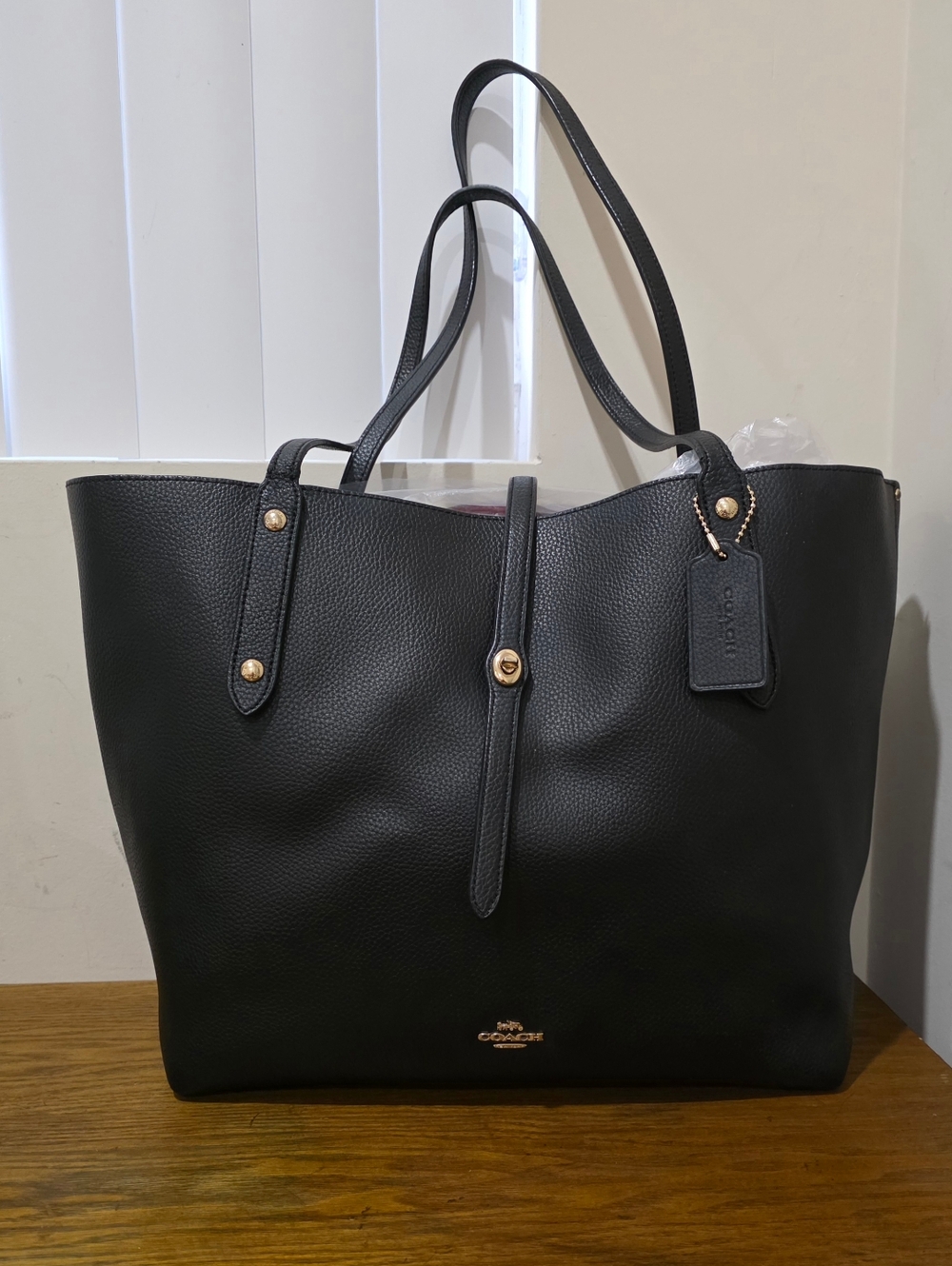 Coach L Black Pebbled Leather Tote bag